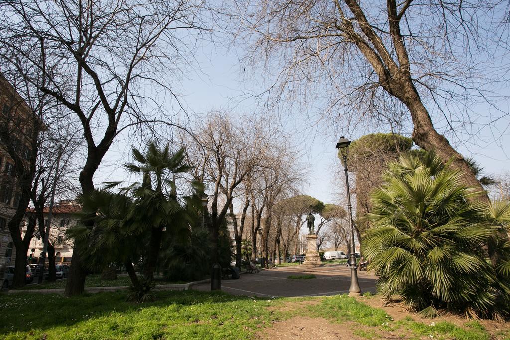 Cola Di Rienzo A E B Roma Quarto foto